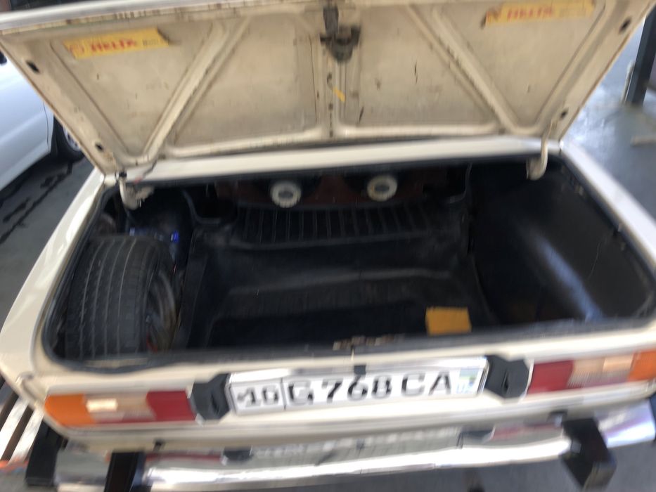 Vaz 2106 sotiladi 1996 yil