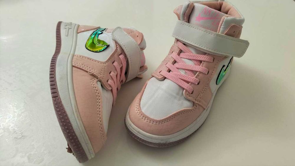 Детские кроссовки 31 размер