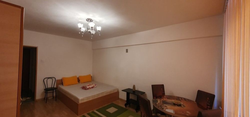 Închiriez garsoniera confort 1 metrou Pta Sudului