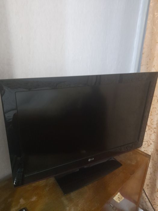 Телевизор LG б/у