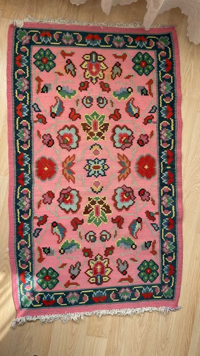 Черги, килими, покривки и др.