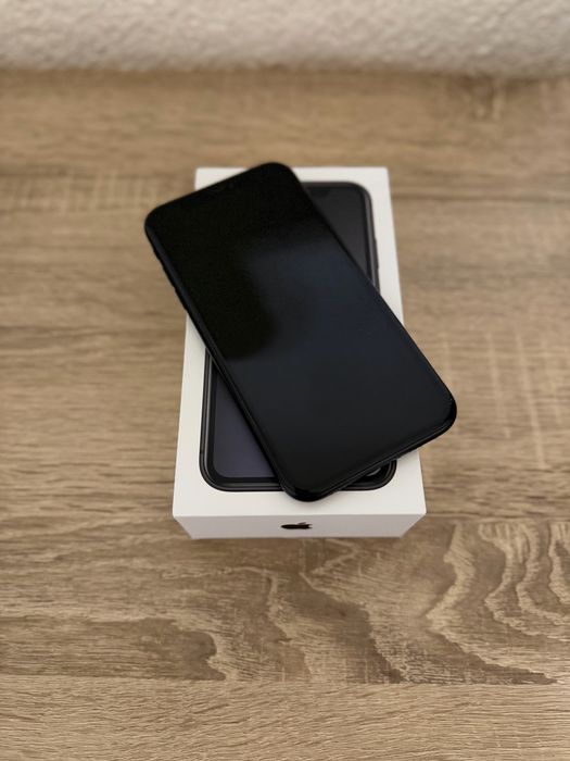 iPhone XR Black 128GB