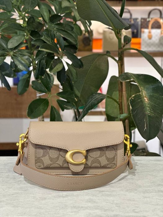 Geanta Coach noua !!! Dimensiuni 20/12 !!!