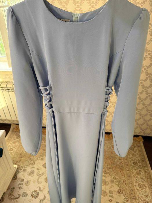 Продам платье новое