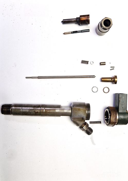 Ремонт на дизелови дюзи и комън рейл помпи с монтаж/демонтаж, гаранция