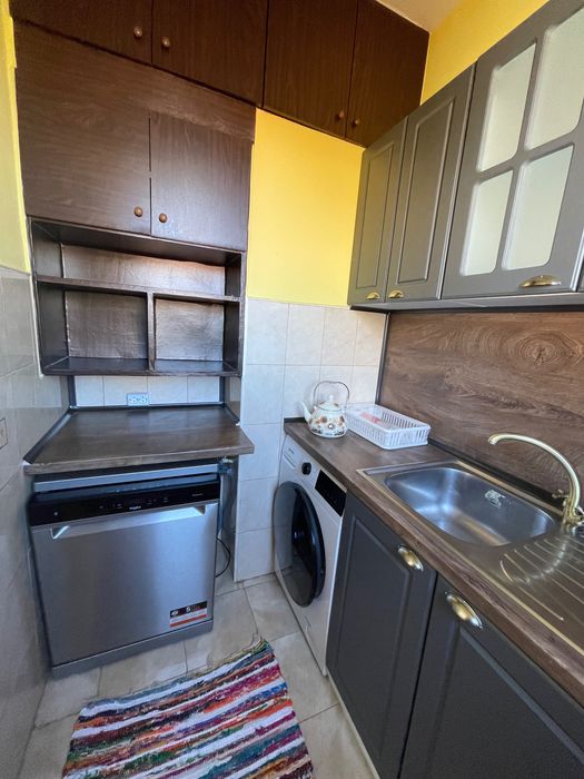 Дава се под наем Тристаен апартамент в Пловдив, Център - 86 кв.м за 561 € - Снимка #11