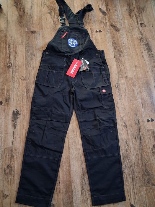 Pantaloni și salopete munca