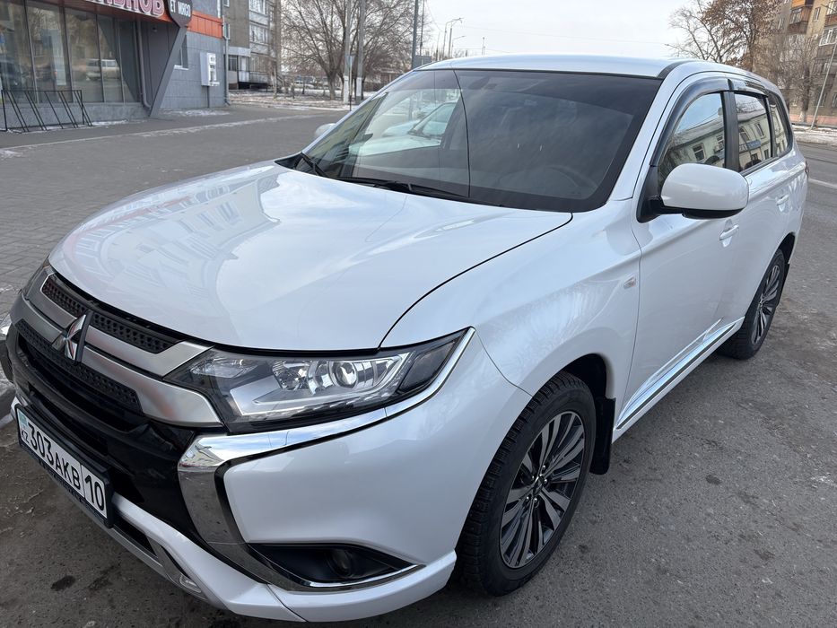 Мицубиши Оутлендер