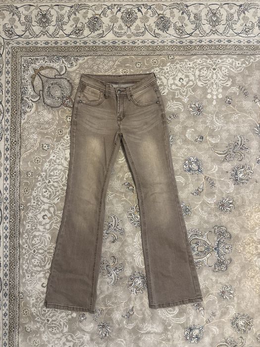 Джинсы bootcut женские