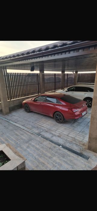 Hyundai Elantra 2022 года