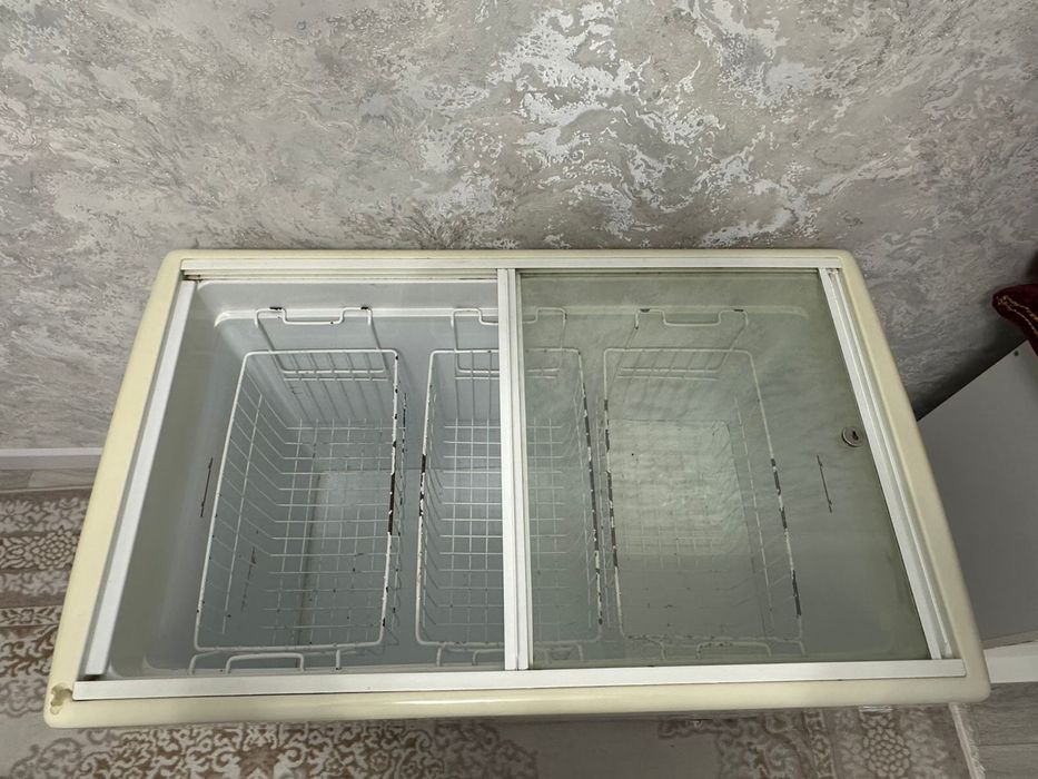 Продаю б/у морозильник!