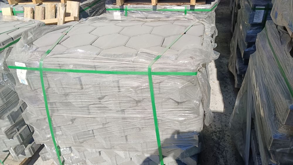 Продам брусчатку, бордюр