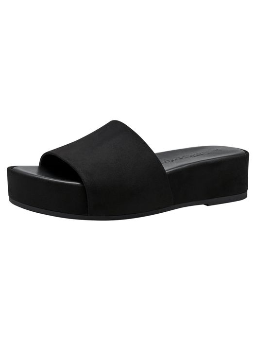 Черни чехли на платформа