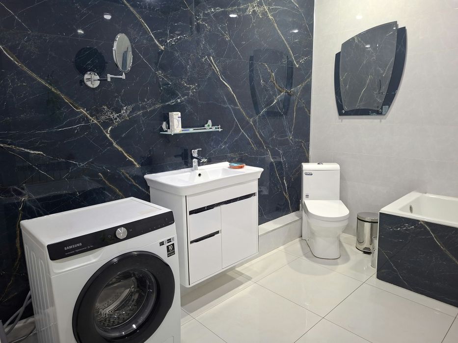 СРОЧНО ПРОДАЕТСЯ квартира 2-х этажная в центре города ТОРГ ЕСТЬ