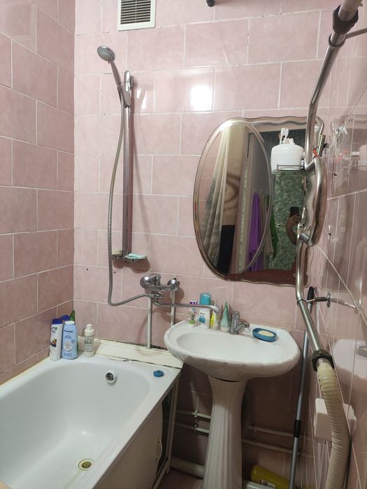 Продам 2х комн. квартиру в центре