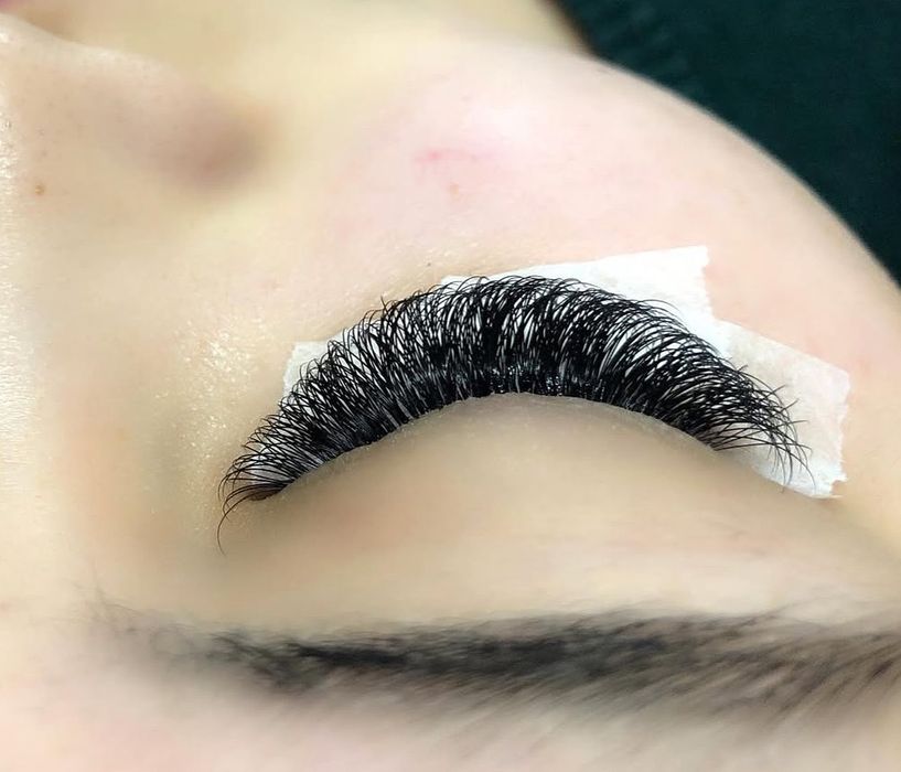 Наращивание ресниц любой объём 9000