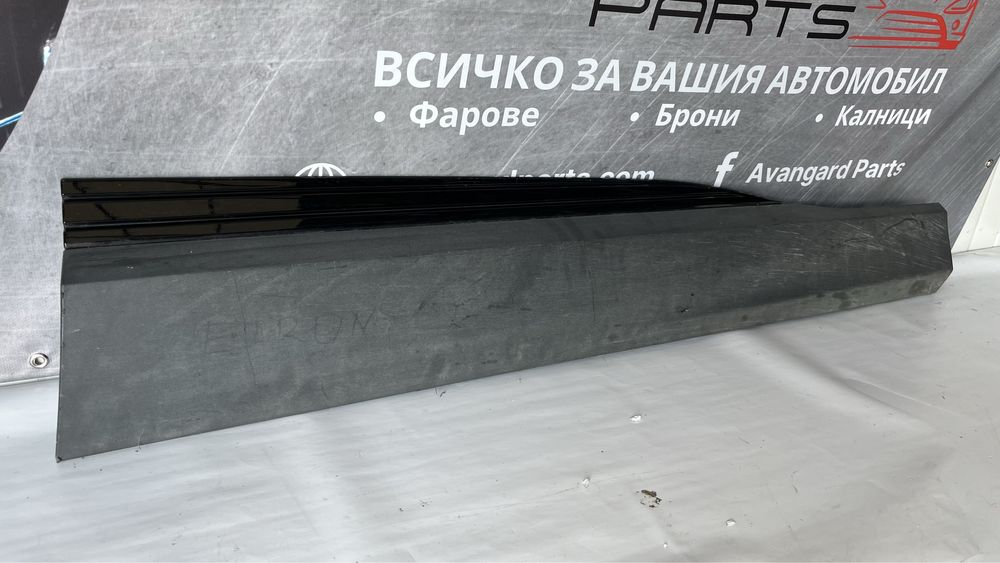 Дек. лайстна на предна дясна и предна лява врата Audi E-Tron 2019-