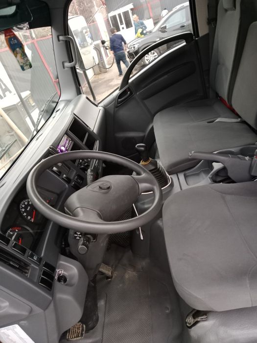 Isuzu sotladi bosh tolov 30000$