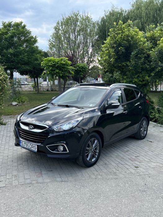 Hyundai ix35 4x4 2011 184cp Exclusive Panoramic/Automat/Navigație/Carte service