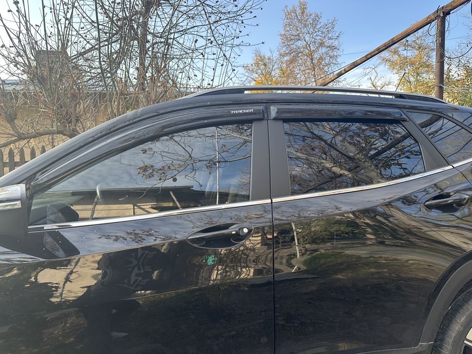 Ветровик, дефлектор окон Tracker 2. Оптом.