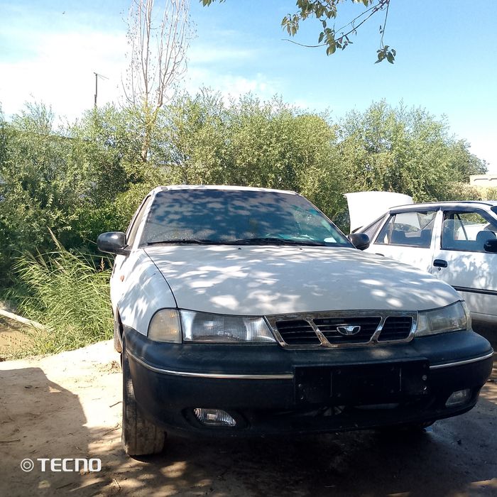 Daewoo Nexia 1 avtomobili