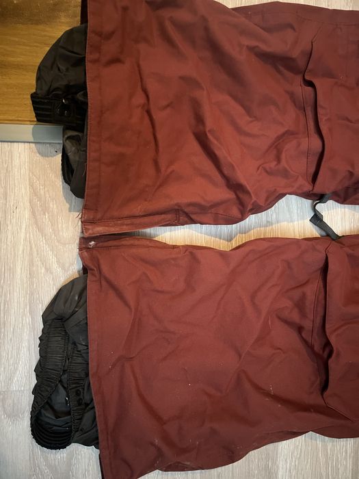 Pantaloni de ski Burton Ronin baggy style,Marimea M, culoare visinie