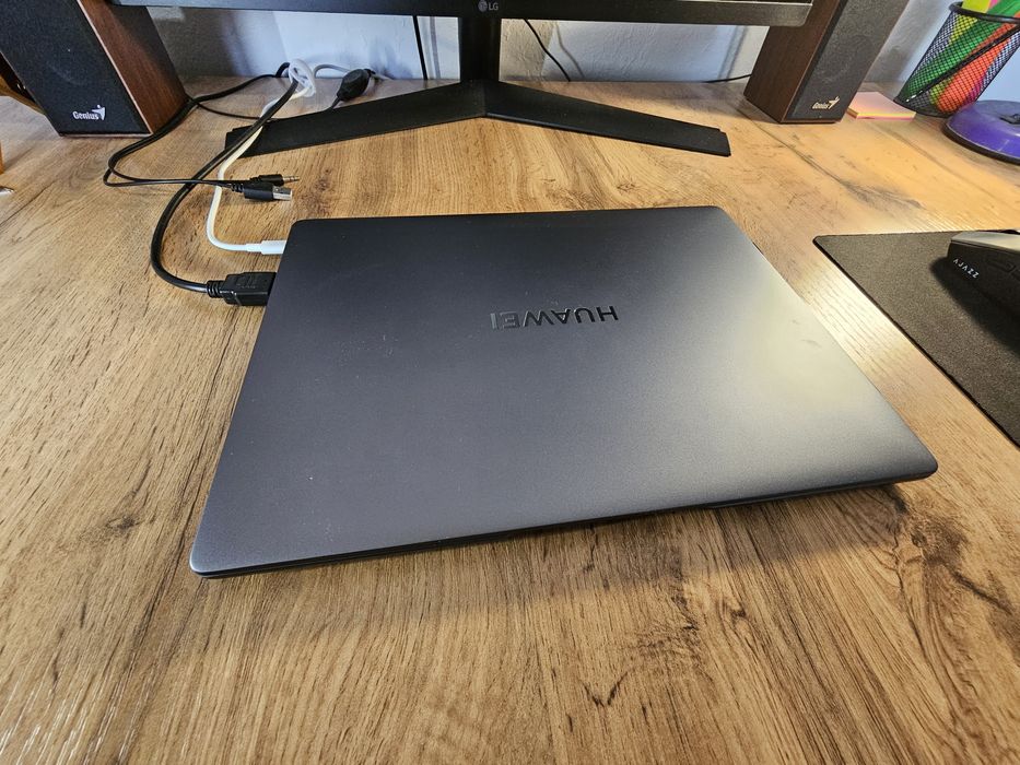 Офигенный Ноут Huawei Oled экран