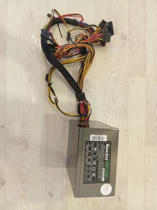 Продам блок питания Huntkey 550 ватт
