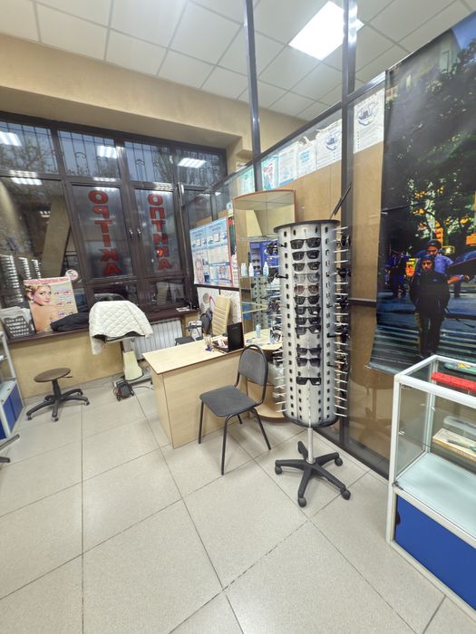 Срочно продаётся действующяя оптика