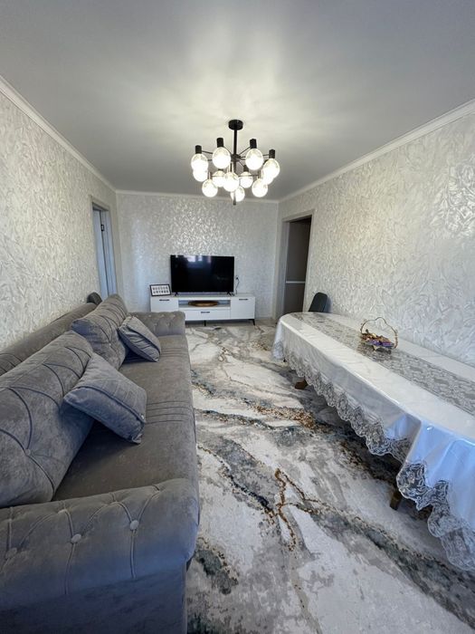 Продам трехкомнатную квартиру в центре горада – pohled 6