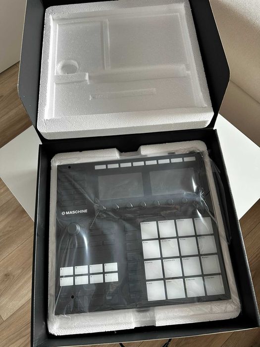 Native Instruments Maschine MK3