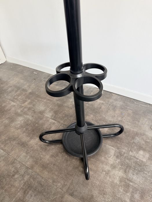 Mobilier aproape nou la pret excelent!