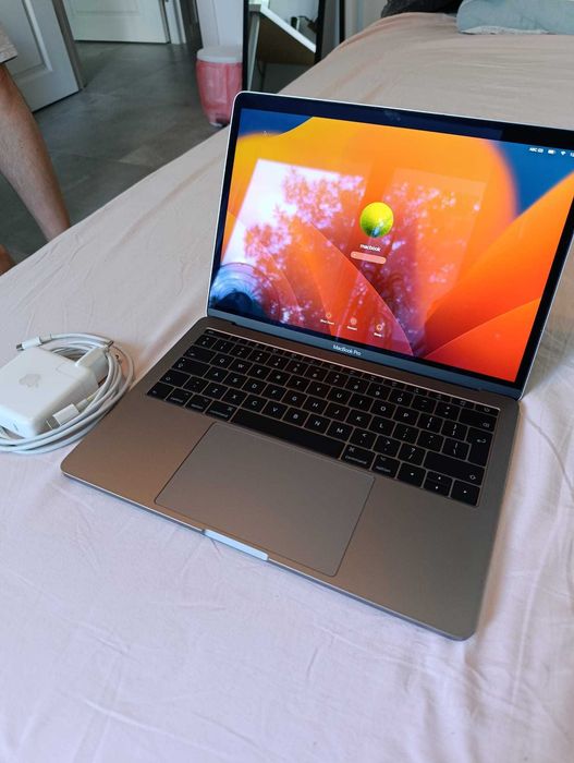 Vand MacBook Pro 2017 i5 8GB RAM A1708