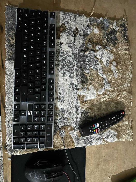 Prossesor srochna sotiladi