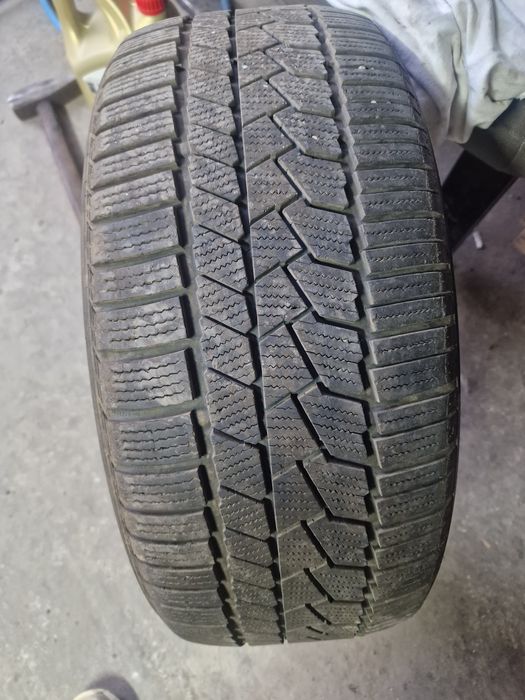 Anvelope iarna continental 225/45/17