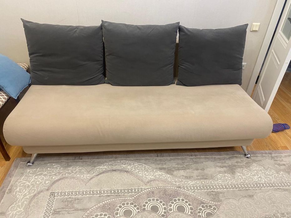 Продам диван тахта