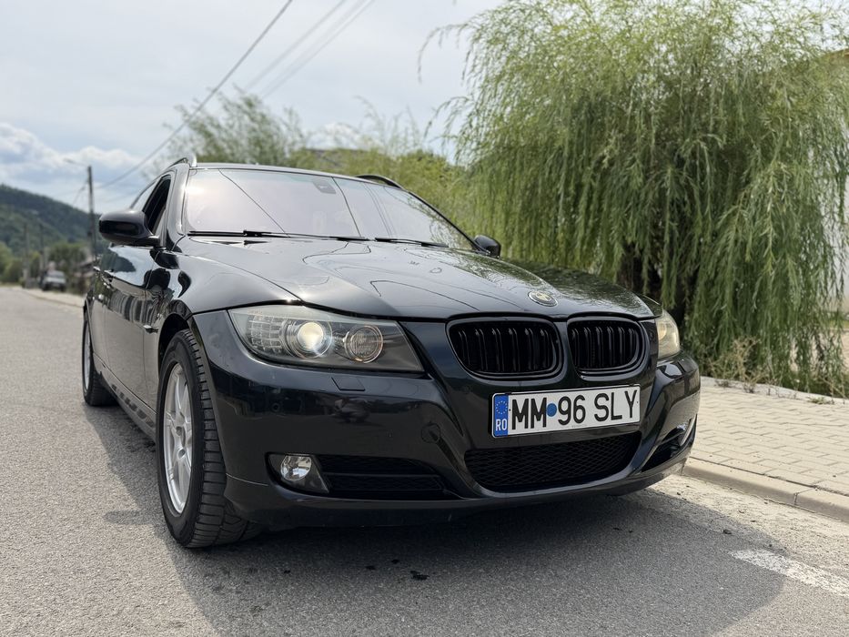 BMW E91 LCI 320d xdrive 4x4 automat / piele / faruri adaptarive / Navi cic / Carlig