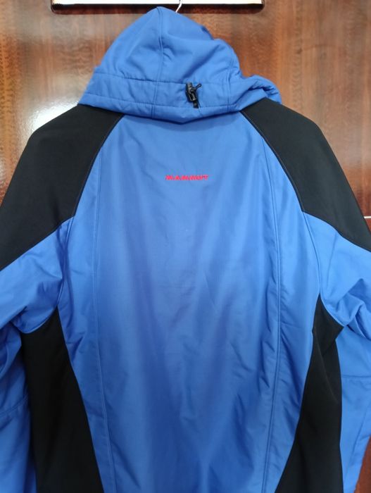 Windstoppere Mammut, unul mărimea L și unul mărimea M