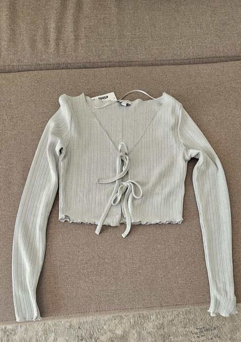Cardigan grii cu fir argintiu