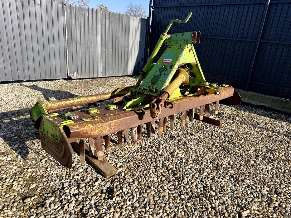 Piese //freza maschio 2,5m . Freza kuhn 3m     Piese utilaje