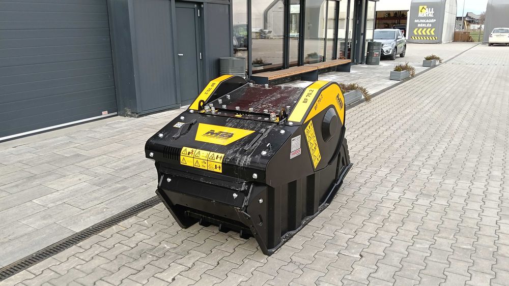 Cupa de concasare MB BF70.2 S4 de la MB Crusher,pt excavator 16-25 ton