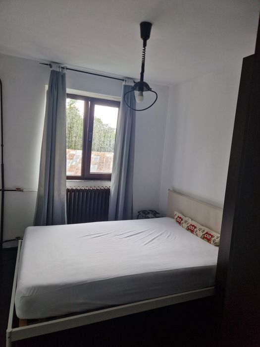 Închiriez microapartament zona Mărăsesti  300 euro