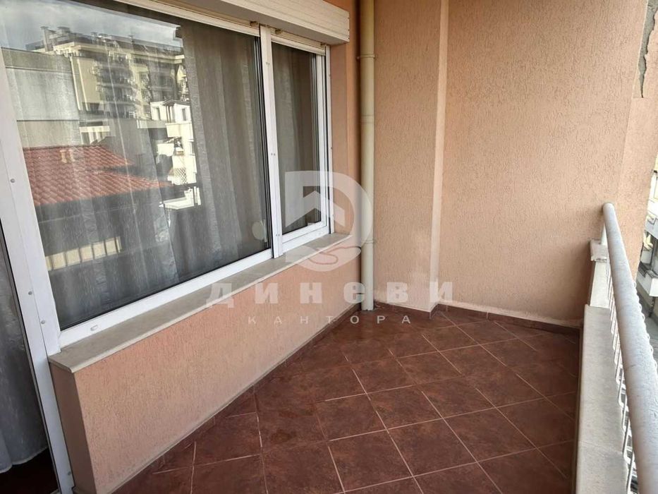 Продава се Тристаен апартамент в Стара Загора, Опълченски - 96 кв.м за 1433 €/кв.м - Снимка #3