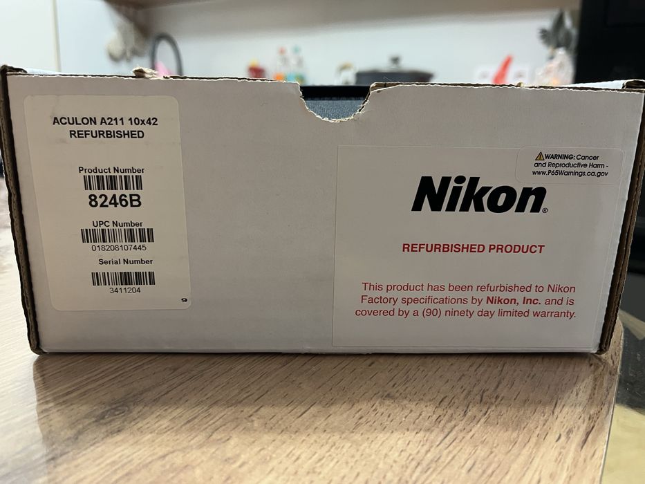 Бинокль Nikon 10x42