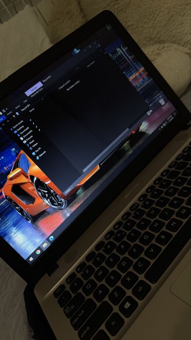 VAND  Laptop Asus