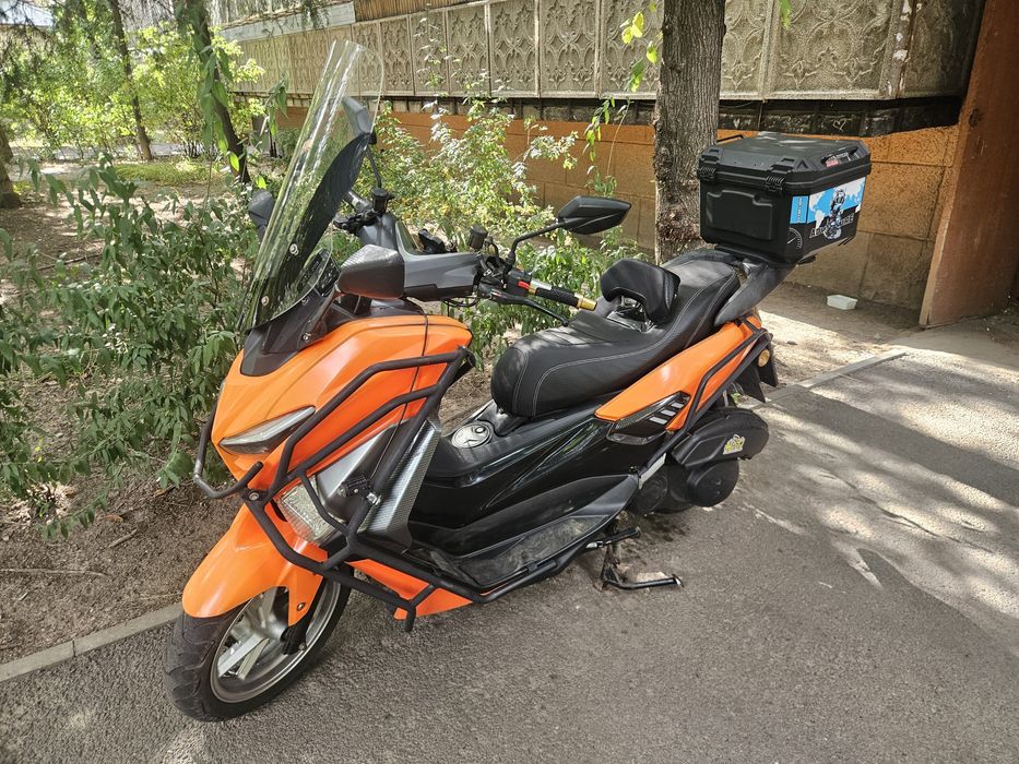 Скутер мопед Nmax