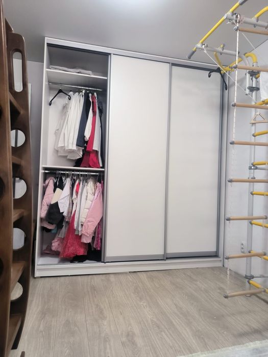 Продам шкаф купе