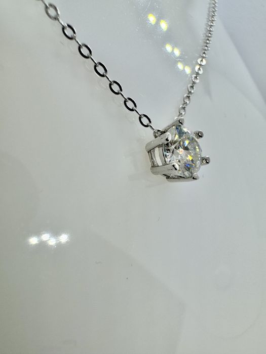 Сребърно колие с мойсанит (Диамант) 1 карат