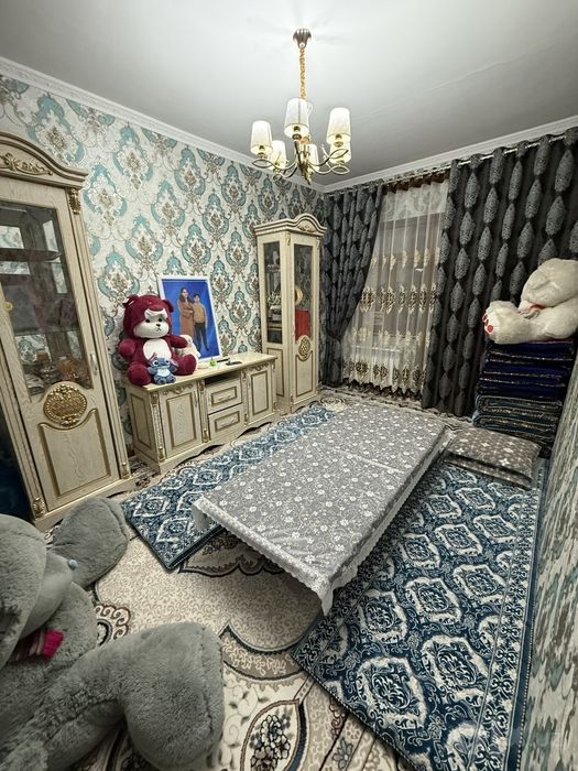 Qarshi shahar Paxtazorda dom 2 xona + balkon 65 kv.m