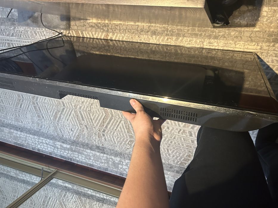 Телевизор на запчасти